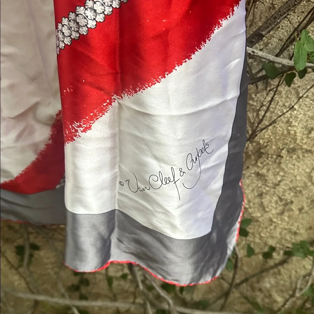 Van Cleef &Arpels  Red and White Striped Scarf